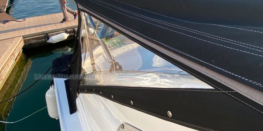 Pershing 37
