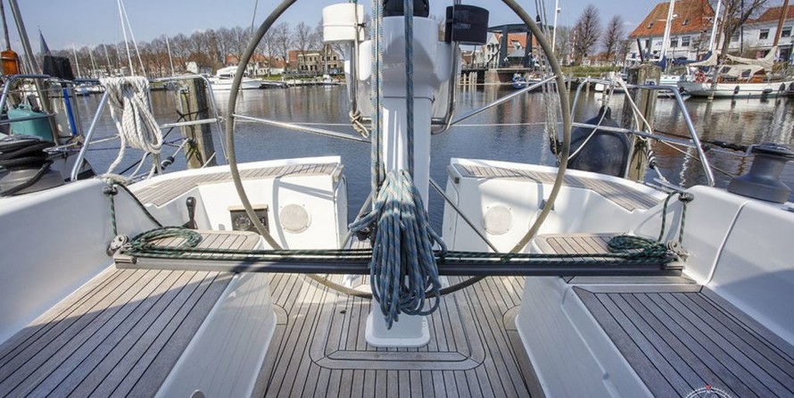 Hanse 355