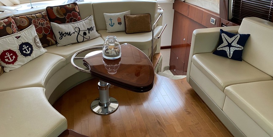 Sea Ray 47 Sedan Bridge