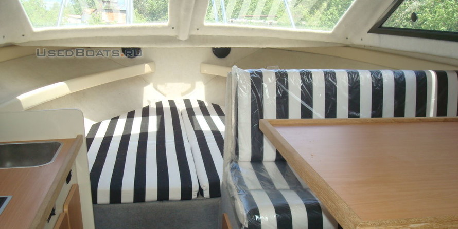 Bayliner 2452 Cabin