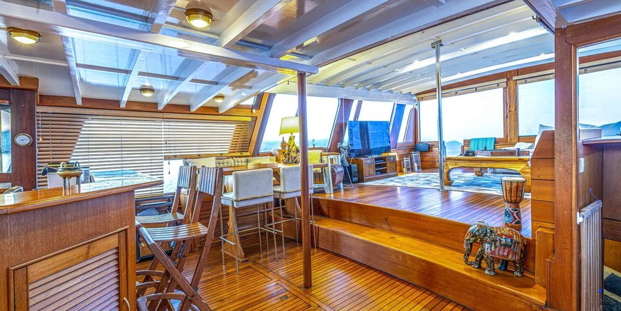 Simpson 12 meter junk rigged