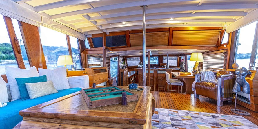 Simpson 12 meter junk rigged