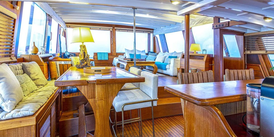 Simpson 12 meter junk rigged