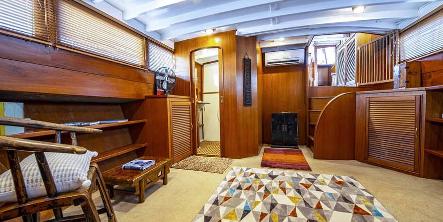 Simpson 12 meter junk rigged