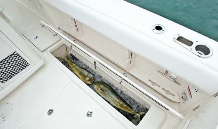 Boston Whaler 380 Outrage