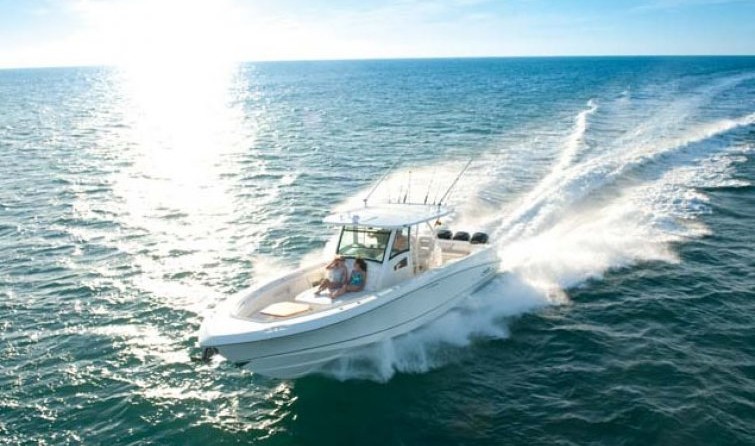 Boston Whaler 380 Outrage