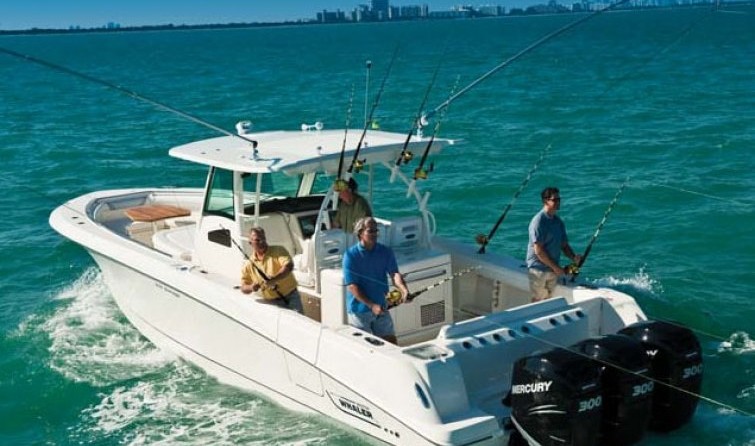 Boston Whaler 380 Outrage