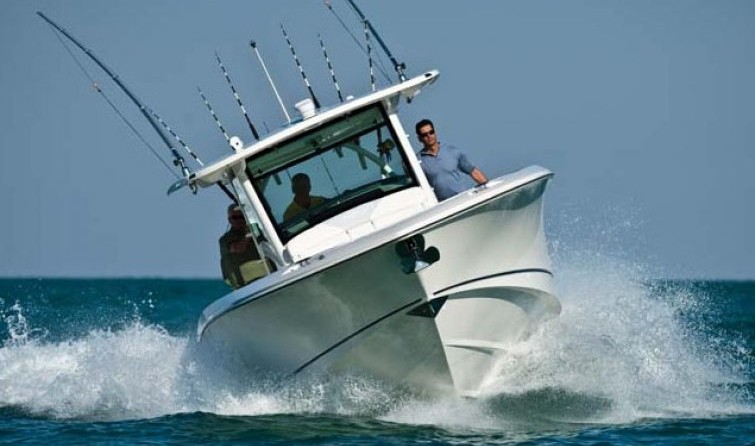 Boston Whaler 380 Outrage