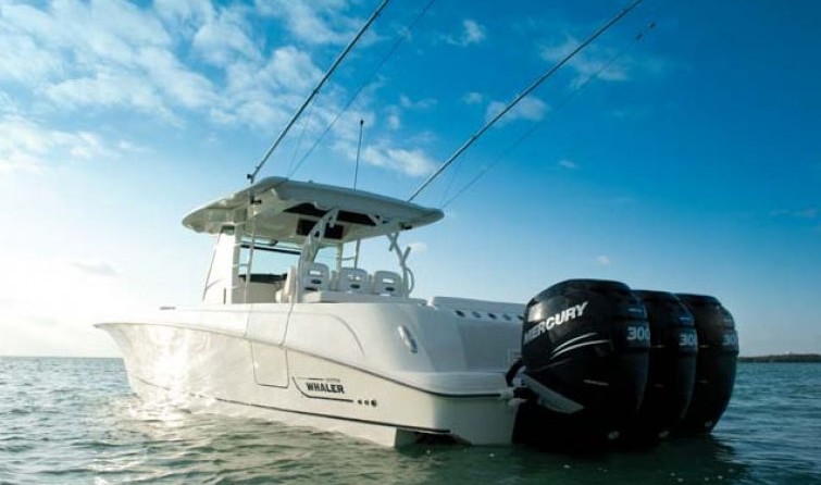 Boston Whaler 380 Outrage