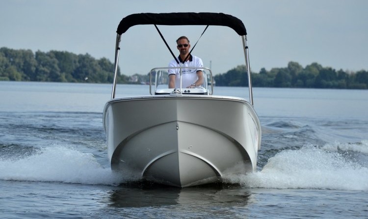Boston Whaler 170 Montauk
