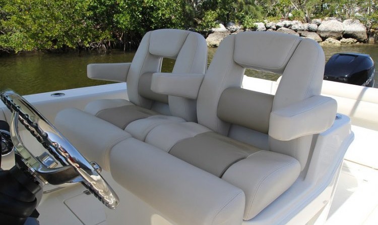 Boston Whaler 280 Outrage