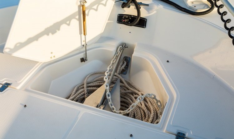 Boston Whaler 210 Montauk