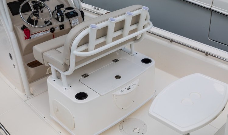 Boston Whaler 210 Montauk