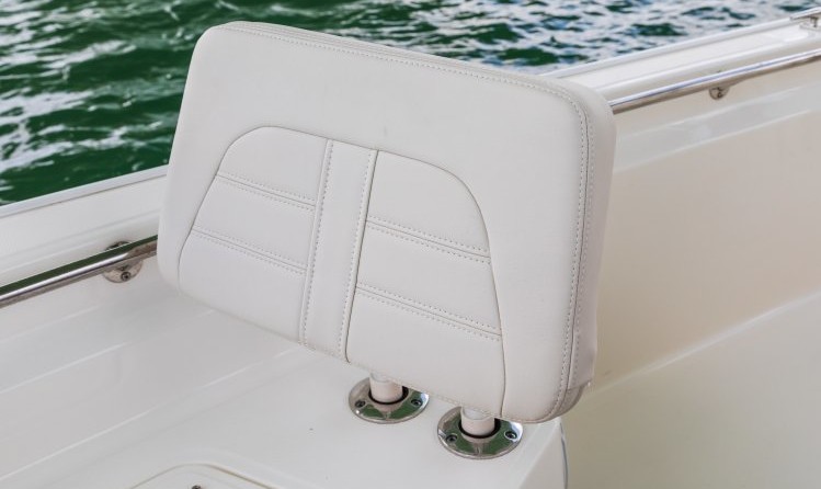 Boston Whaler 210 Montauk