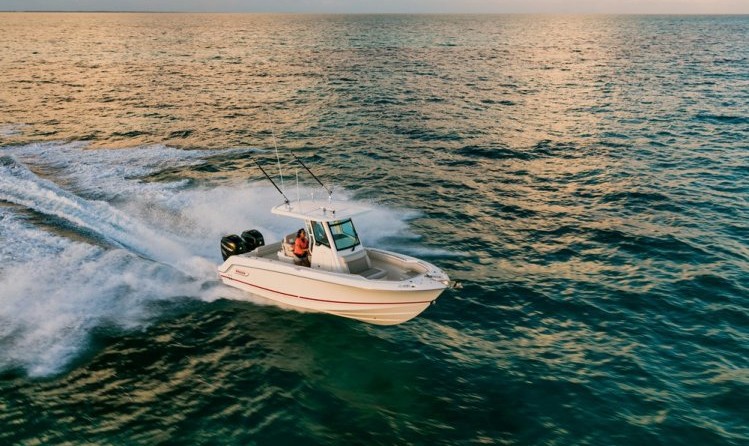 Boston Whaler 250 Outrage
