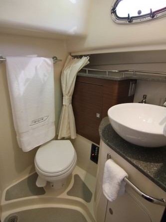 Boston Whaler 345 Conquest