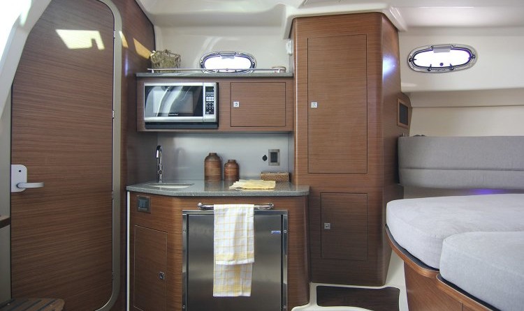 Boston Whaler 345 Conquest