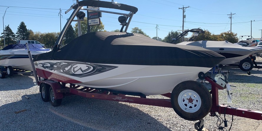 Malibu Wakesetter 247 LSV