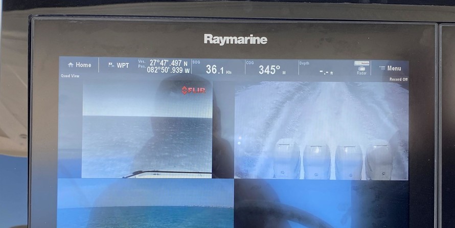 Boston Whaler 420 Outrage