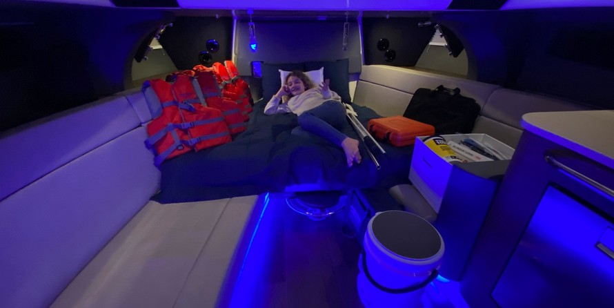 Boston Whaler 420 Outrage