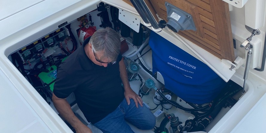 Boston Whaler 420 Outrage