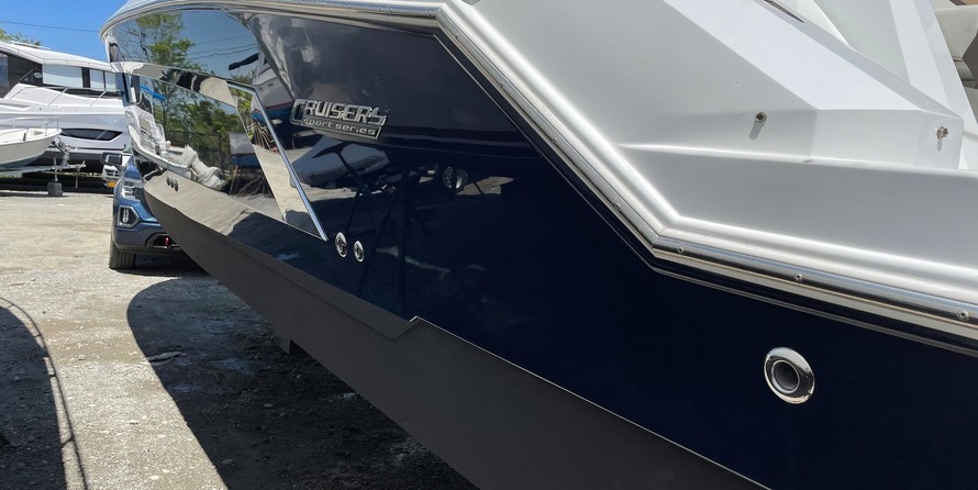 Cruisers Yachts 338 Bow Rider