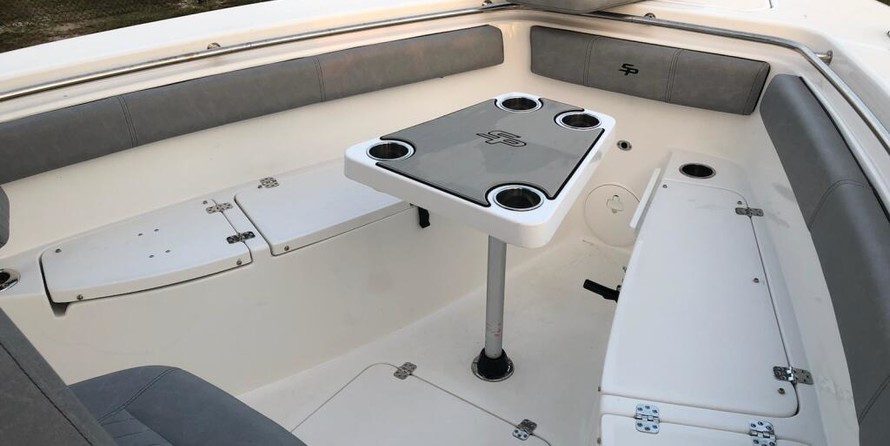 Angler Pro Boats 2900 center console