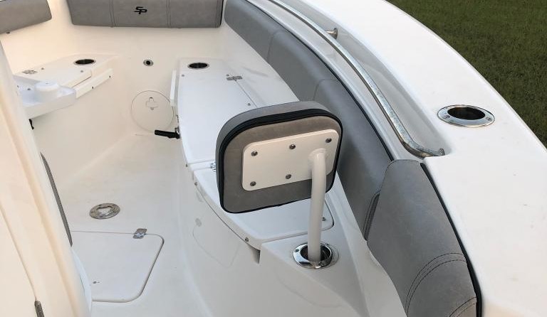 Angler Pro Boats 2900 center console