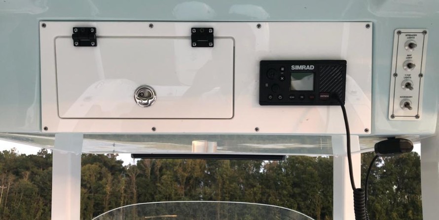 Angler Pro Boats 2900 center console