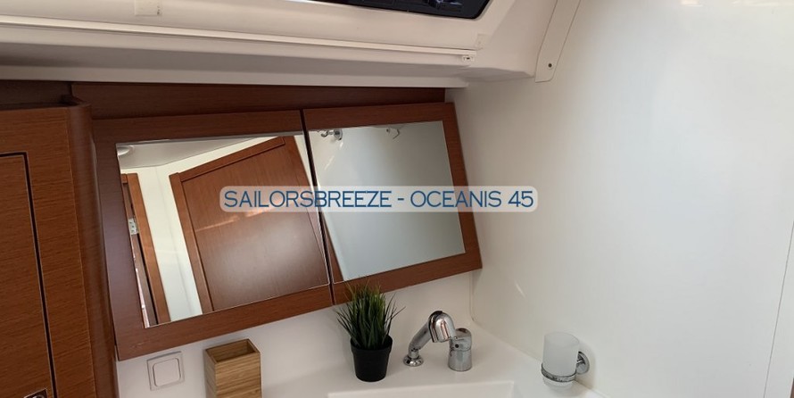 Beneteau Oceanis 45