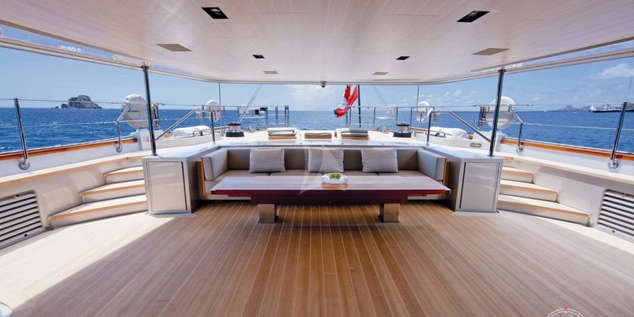 Perini Navi Baracuda