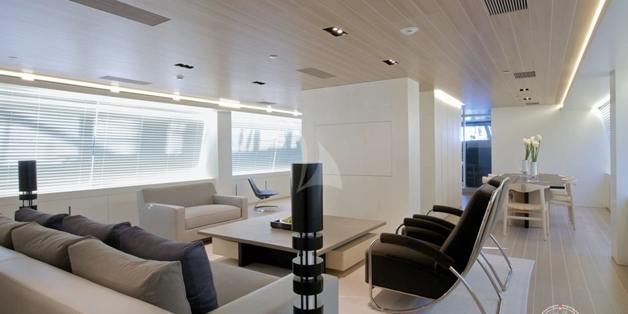 Perini Navi Baracuda