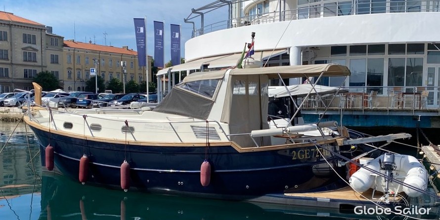 Menorquin Yacht 100