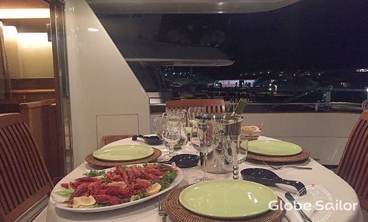 Falcon Yachts 76 Fly