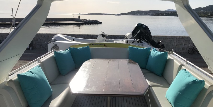 Falcon Yachts 76 Fly