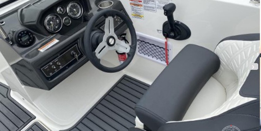 Bayliner VR5 BOWRIDER