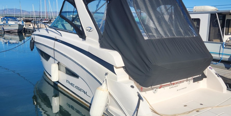 Regal 32 Express