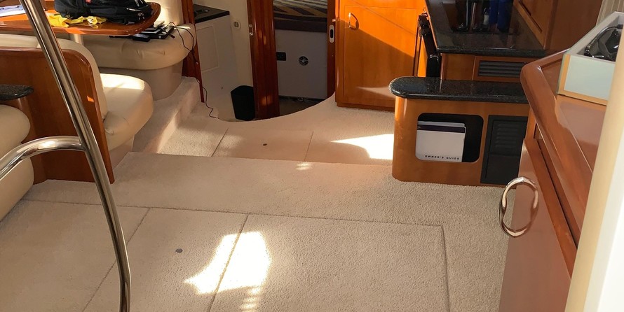 Carver 366 Motor Yacht