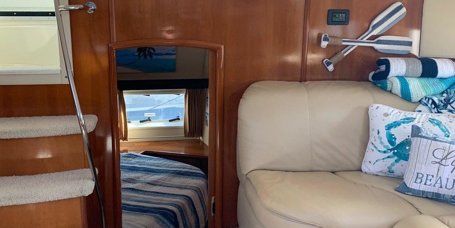 Carver 366 Motor Yacht