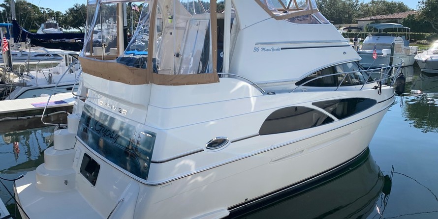 Carver 366 Motor Yacht