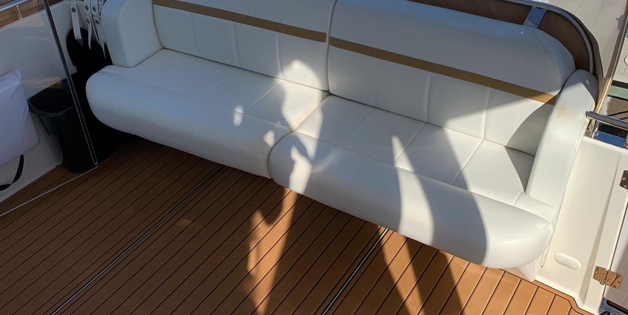 Carver 366 Motor Yacht