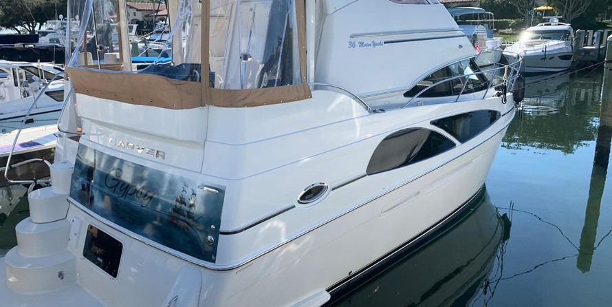Carver 366 Motor Yacht