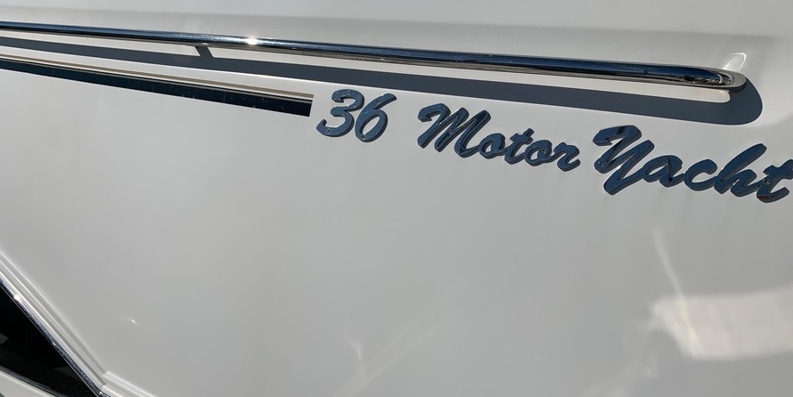 Carver 366 Motor Yacht