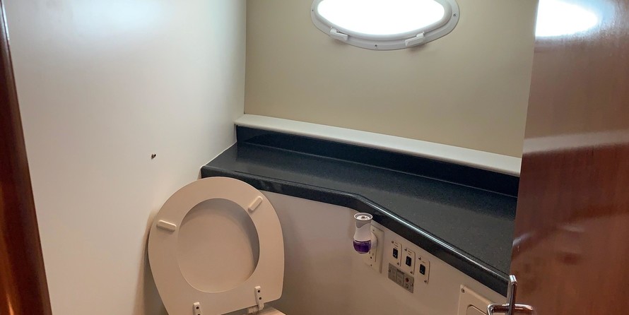 Carver 366 Motor Yacht