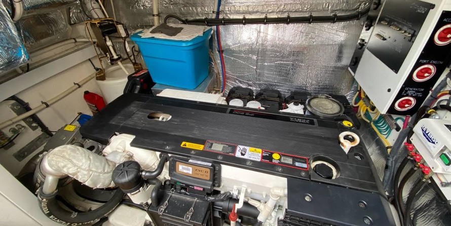 Cruisers Yachts 48 Cantius