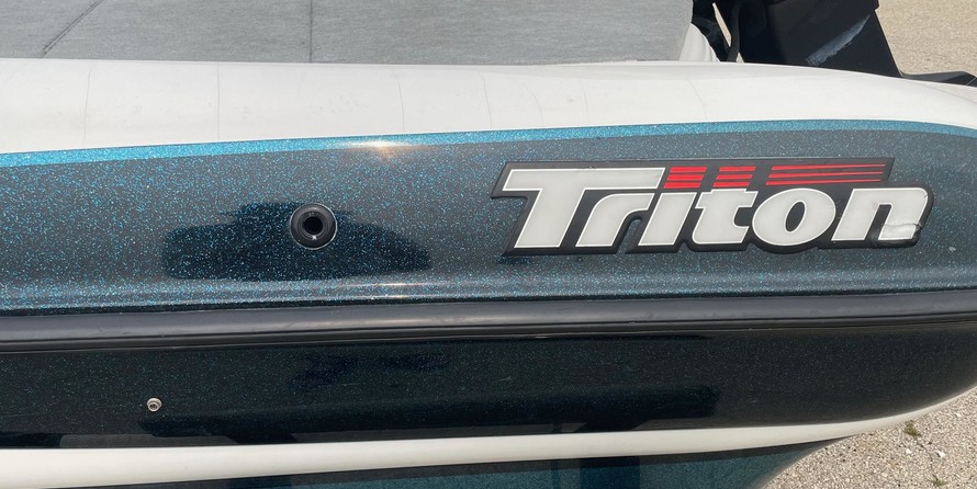 Triton SF-19
