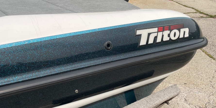 Triton SF-19