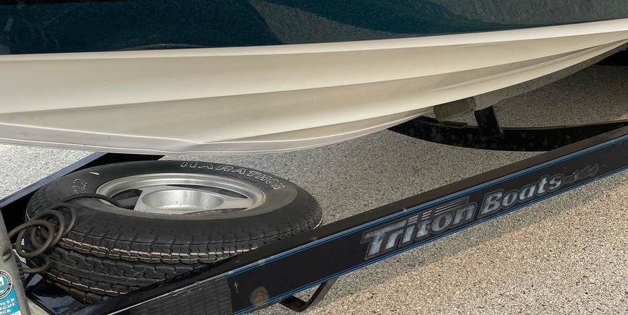 Triton SF-19