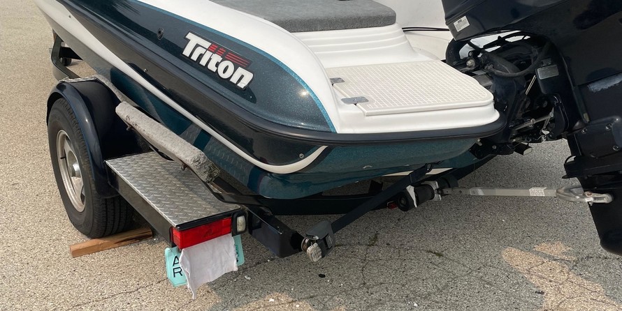 Triton SF-19