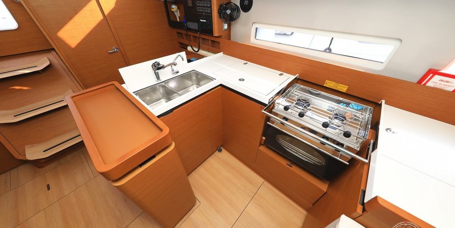 Jeanneau Sun Odyssey 410